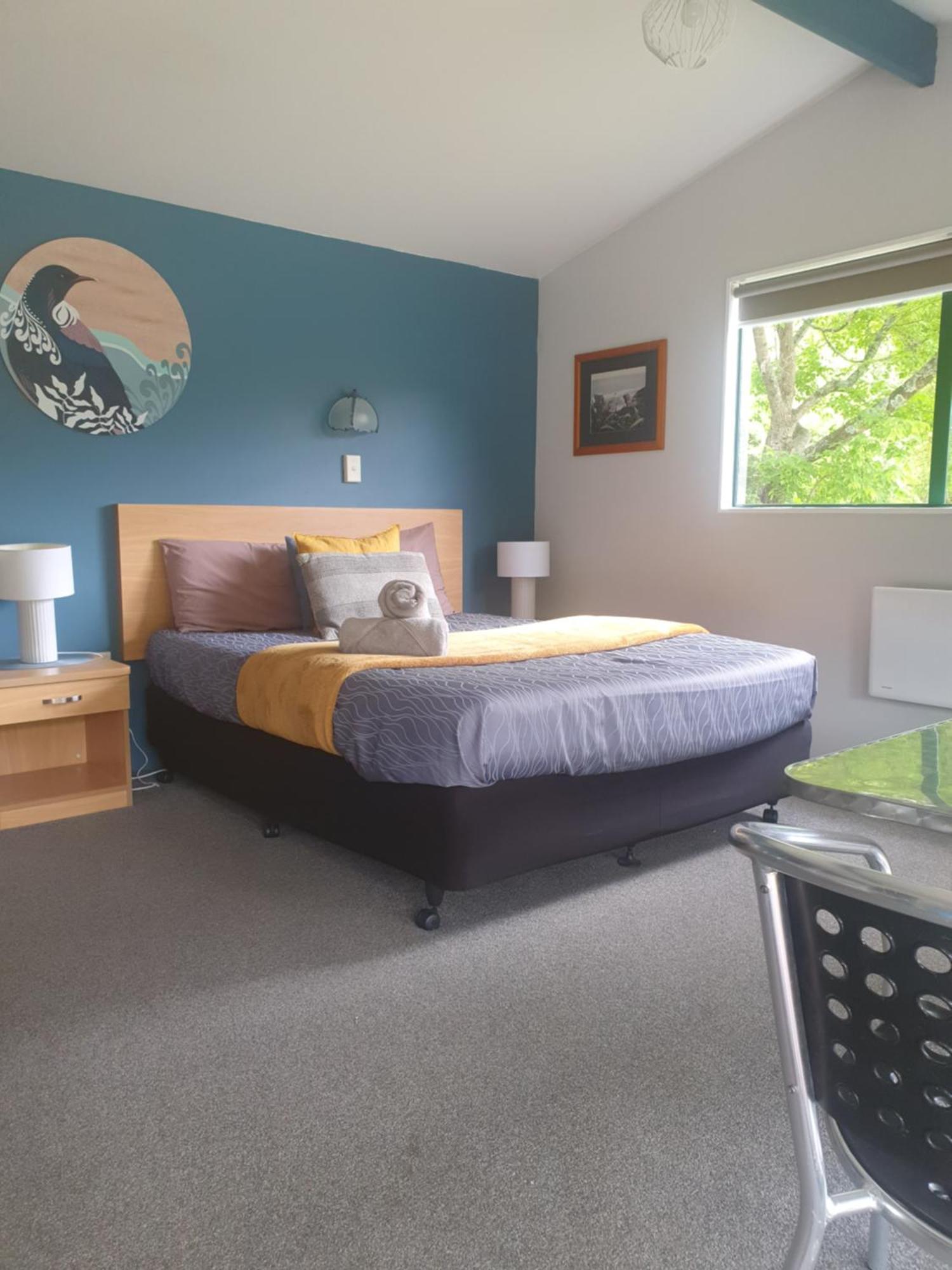Kauri Coast TOP 10 Holiday Park Kaihu Bagian luar foto