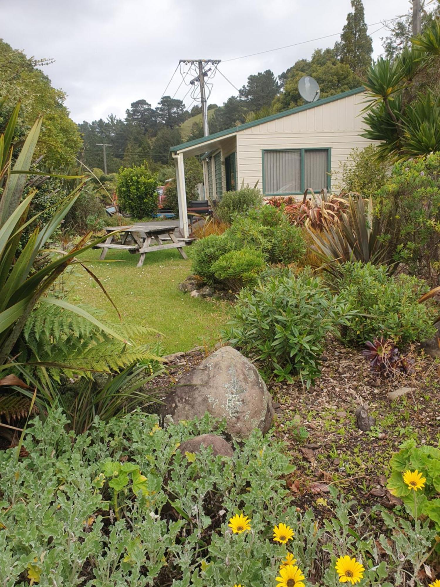 Kauri Coast TOP 10 Holiday Park Kaihu Bagian luar foto